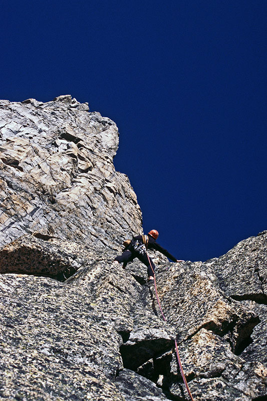 L'quipe des bras casss, 8-, Punta Brendel, Aiguille Noire du Peueterey, Mont Blanc. Foto: Ivan ila