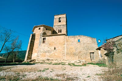 Kostol�k v dedinke Rodellar.