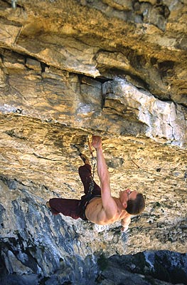 Pata Negra, 8c, v sektore Las Ventanas del Masc�n, lezie Juraj Rep��k. 