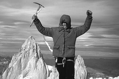 Jim na vrchole Cerro Torre, v pozad� Fitz Roy.