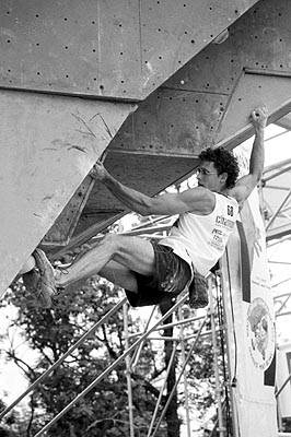 Marek Rep��k na 2. bouldri.