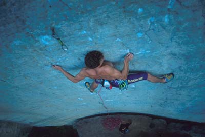 Miro Piala vo Vysokom nap�t� 8b, Teplick� skaly.