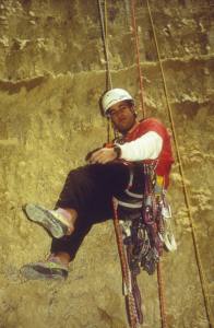 12000sl3.jpg (12291 bytes)