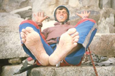 12001ca2.jpg (18803 bytes)