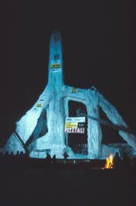 12001pi1.jpg (6010 bytes)