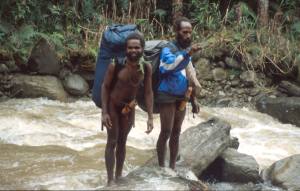 12001pu5.jpg (13193 bytes)