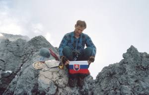 12001pu6.jpg (9013 bytes)