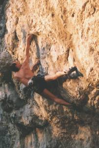 12001s05.jpg (14397 bytes)