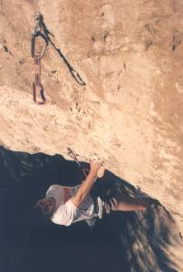 12001s06.jpg (10211 bytes)