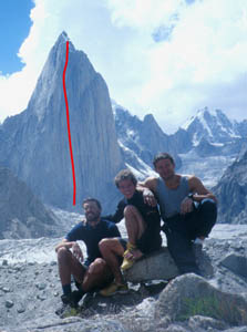 12002b11.jpg (22245 bytes)