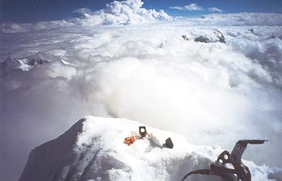 Kame� z Gerlachu, skoba z Matterhornu a prasiatko pre �tastie na vrchole Makalu.