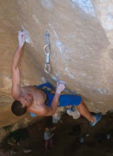 22000ch2.jpg (17577 bytes)