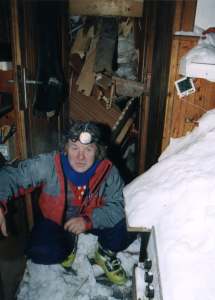 22000ry5.jpg (9676 bytes)