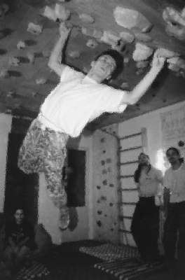 22000tre.jpg (11022 bytes)