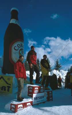 22000ve5.jpg (11778 bytes)