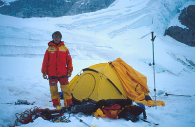 22001ba2.jpg (36927 bytes)