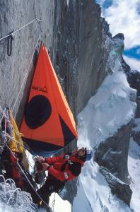 32001pt4.jpg (13161 bytes)