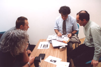 32002na4.jpg (30190 bytes)