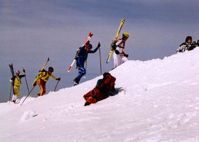 Z�vere�n� v�stup na Grand Mont