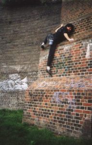 42000gr1.jpg (15653 bytes)