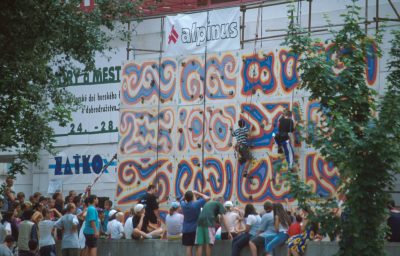 42000ho1.jpg (31546 bytes)