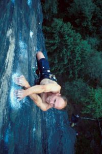 42000p10.jpg (14734 bytes)