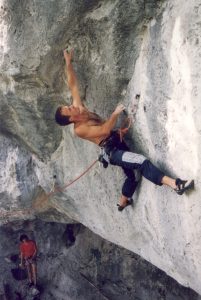 42000p14.jpg (15670 bytes)