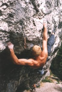 42000p16.jpg (19278 bytes)