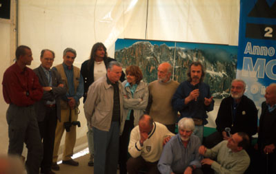 52001tr2.jpg (34062 bytes)