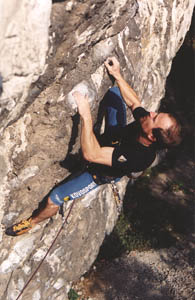 62000pa3.jpg (26570 bytes)