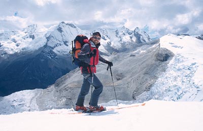 Ras�o Kri�an sa pripravuje na zjazd z vrchola.