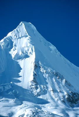 Artesonraju, 6025 m.