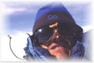 intloga3.jpg (6809 bytes)