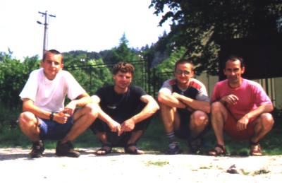 intpall1.jpg (16872 bytes)