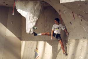 j499pre3.jpg (7660 bytes)