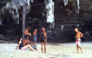 j499tha1.jpg (11000 bytes)